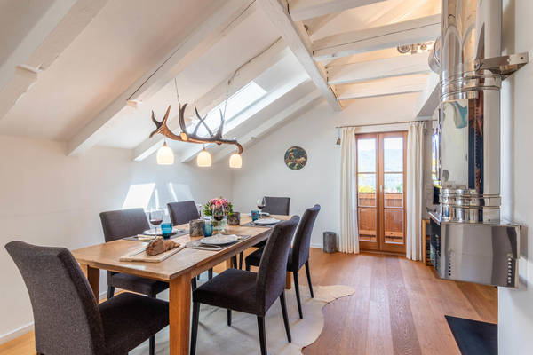 Ferienwohnung Hochsitz - Esstisch