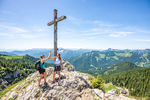 Ferienwohnung Hochsitz - Wandern zum Gipfel